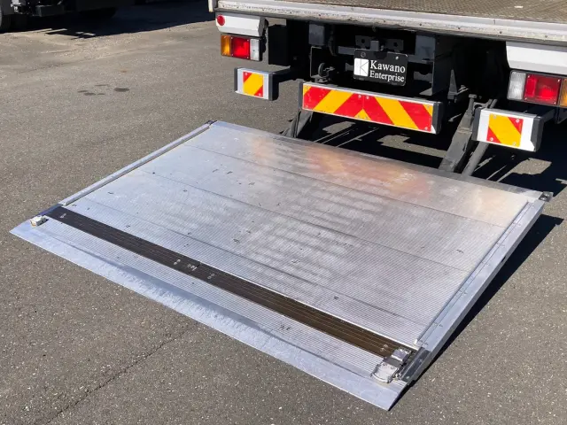 いすゞ エルフ TRG-NPR85ANの写真8