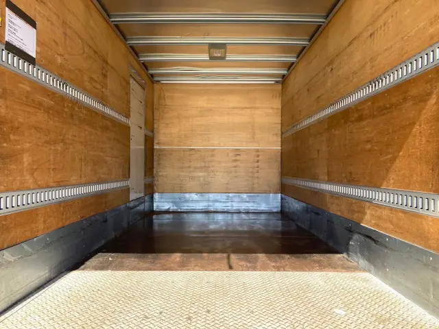 いすゞ エルフ TRG-NPR85ANの写真11