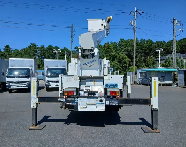 いすゞ エルフ TKG-NKR85YN(2WD)の写真9