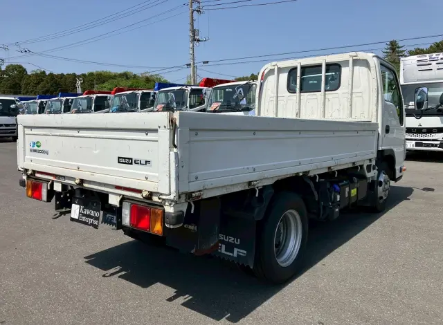 いすゞ エルフ 2RG-NJR88Aの写真5