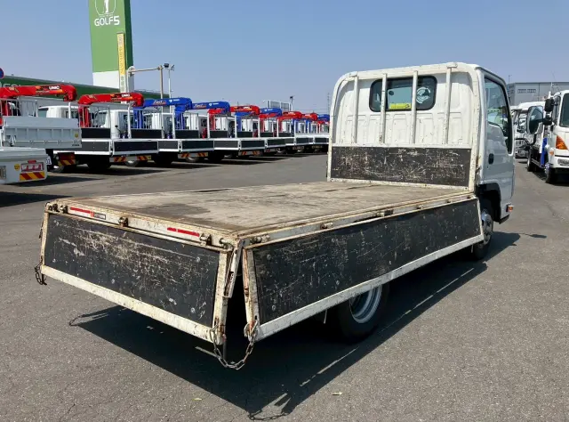 いすゞ エルフ 2RG-NJR88Aの写真6