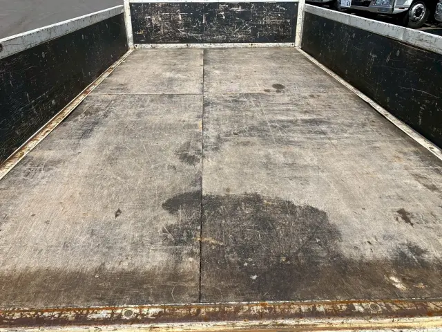 いすゞ エルフ 2RG-NJR88Aの写真9