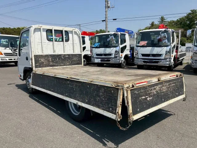 いすゞ エルフ 2RG-NJR88Aの写真11