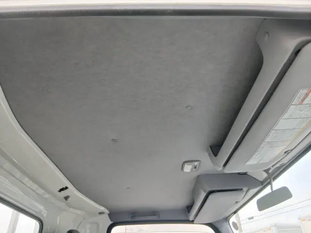 いすゞ エルフ 2RG-NPR88YN(2WD)の写真26