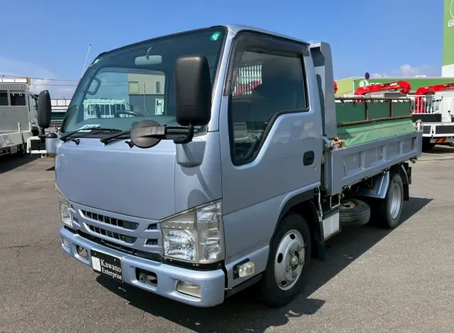 いすゞ エルフ TPG-NJR85AD(2WD)の写真1