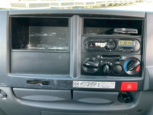 いすゞ エルフ TPG-NJR85AD(2WD)の写真28