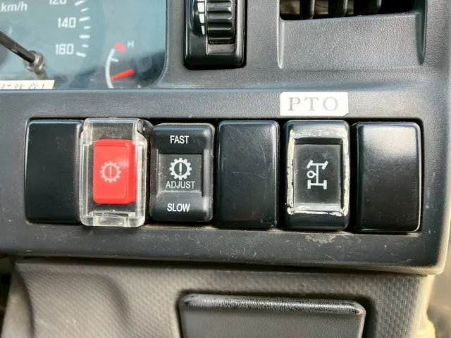 いすゞ エルフ TPG-NJR85AD(2WD)の写真33