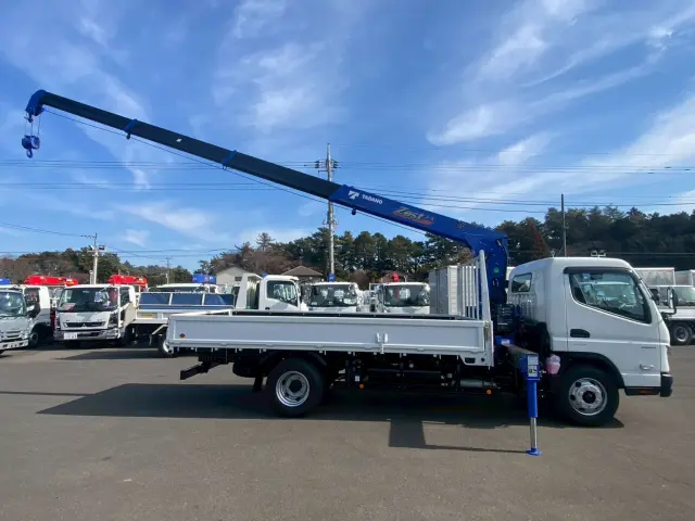 三菱 キャンター 2PG-FEB80(2WD)の写真6