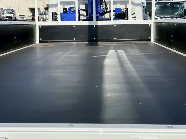 三菱 キャンター 2PG-FEB80(2WD)の写真11