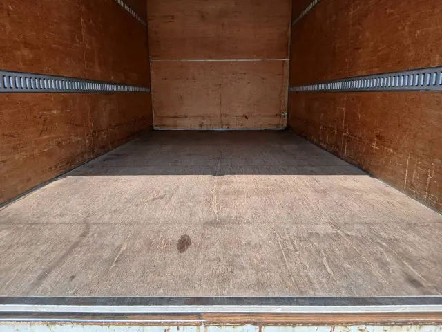 いすゞ エルフ SKG-NPR85AN(2WD)の写真13