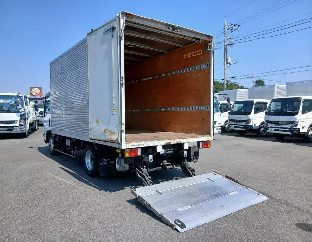 いすゞ エルフ SKG-NPR85AN(2WD)の写真15