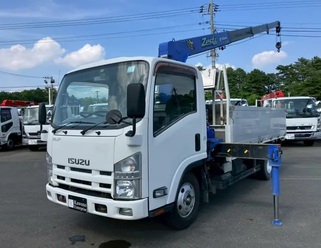 いすゞ エルフ SKG-NMR85AR(2WD)の写真2