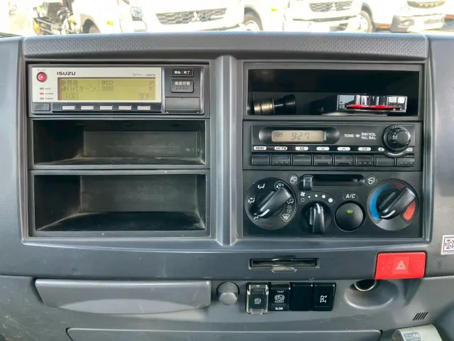 いすゞ エルフ SKG-NMR85AR(2WD)の写真36