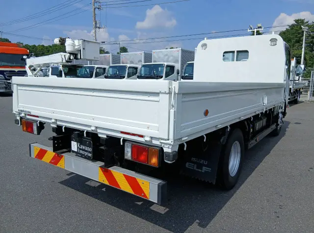 いすゞ エルフ 2RG-NPR88YN(2WD)の写真6