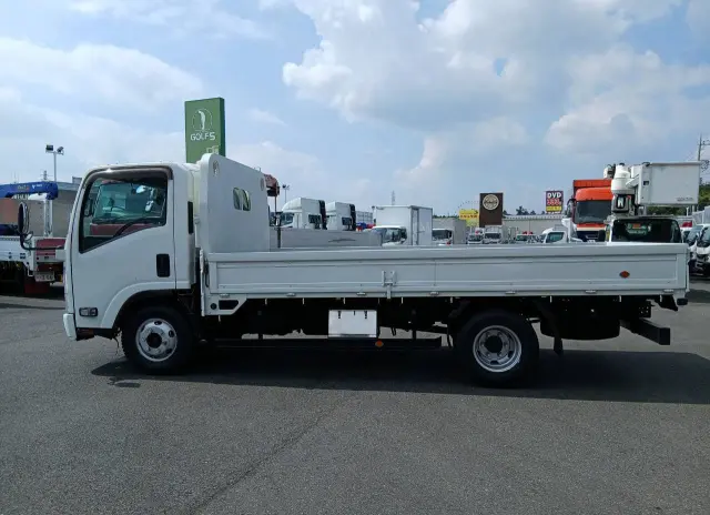 いすゞ エルフ 2RG-NPR88YN(2WD)の写真13