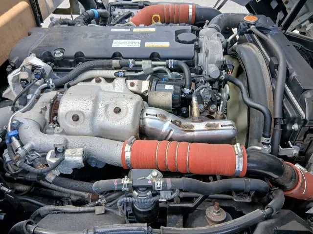 いすゞ エルフ 2RG-NPR88YN(2WD)の写真16