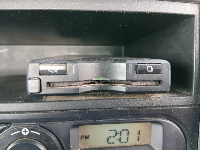 いすゞ エルフ 2RG-NPR88YN(2WD)の写真30