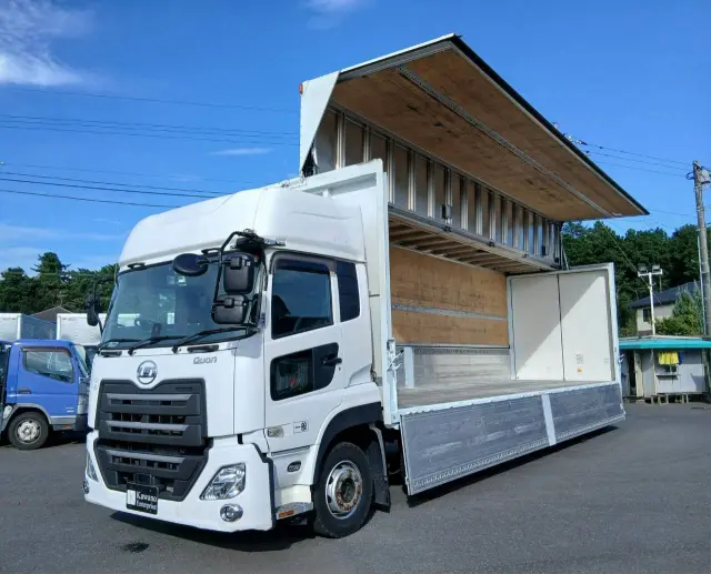 UD クオン 2PG-CG5CA(8x4)の写真2