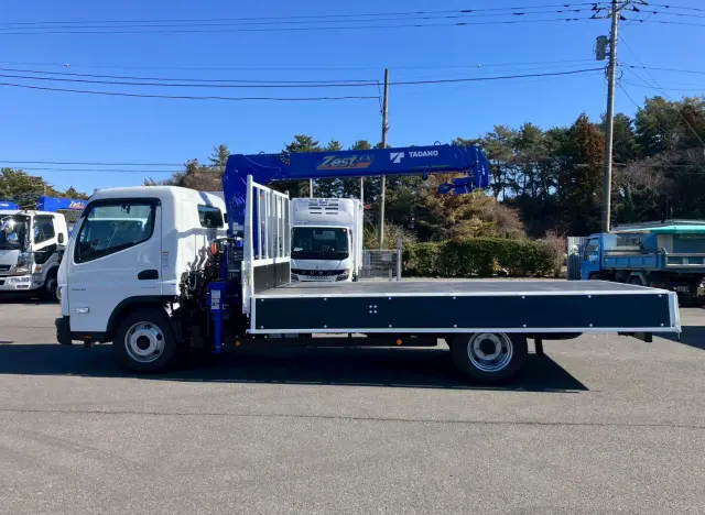 三菱 キャンター 2PG-FEB90(2WD)の写真17