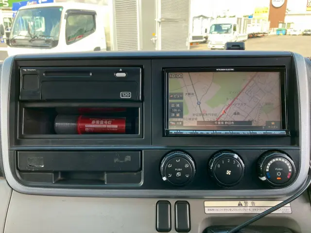 いすゞ エルフ TRG-NMR85N(2WD)の写真40