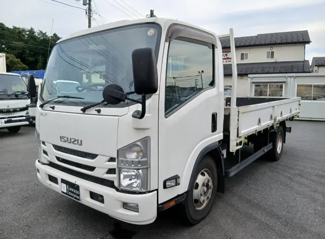 いすゞ エルフ 2RG-NPR88YN(2WD)の写真1