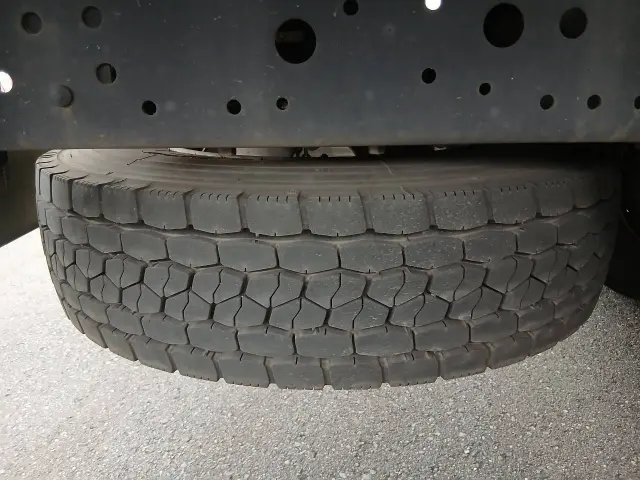 いすゞ エルフ 2RG-NPR88YN(2WD)の写真23
