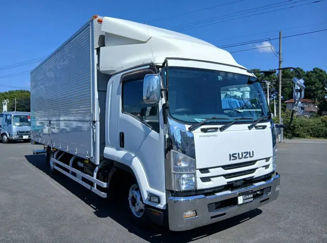 いすゞ フォワード 2RG-FRR90T2(2WD)の写真5