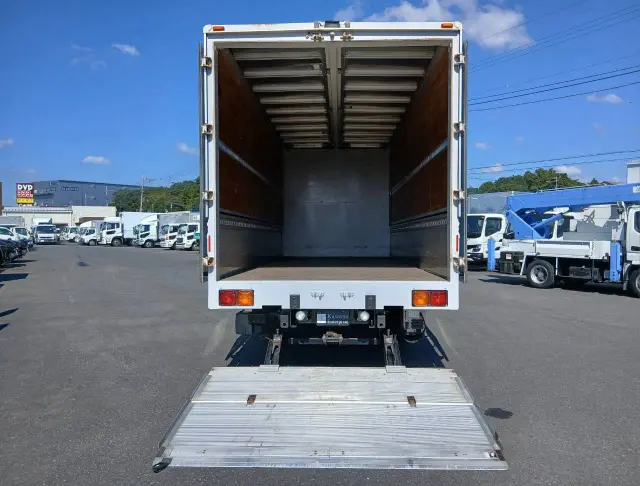 いすゞ フォワード 2RG-FRR90T2(2WD)の写真14