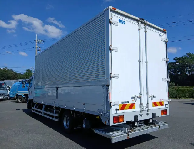 いすゞ フォワード 2RG-FRR90T2(2WD)の写真18