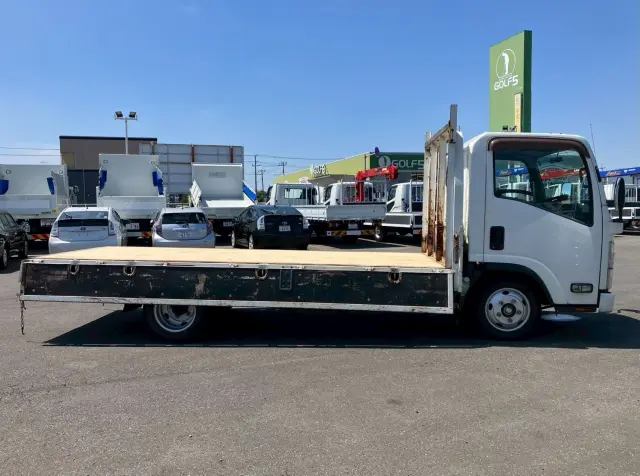 いすゞ エルフ TRG-NLR85AR(2WD)の写真5