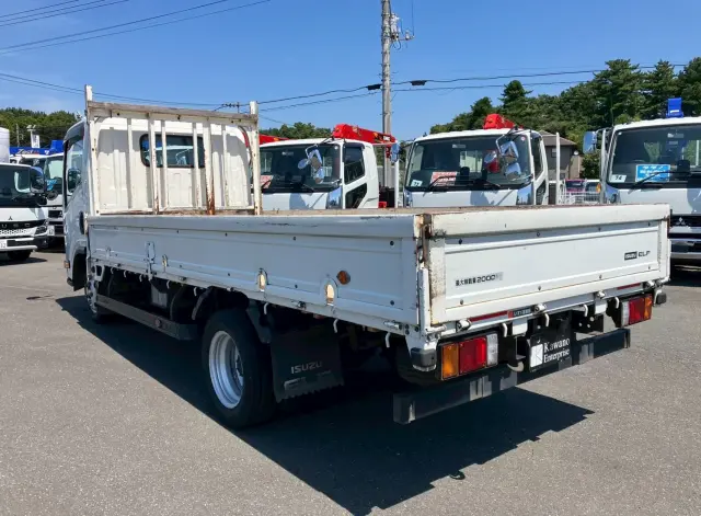 いすゞ エルフ TRG-NLR85AR(2WD)の写真13