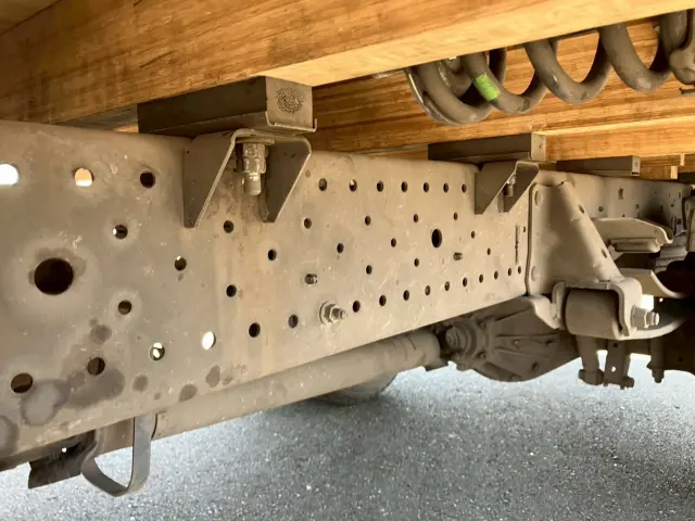 いすゞ エルフ TRG-NLR85AR(2WD)の写真19