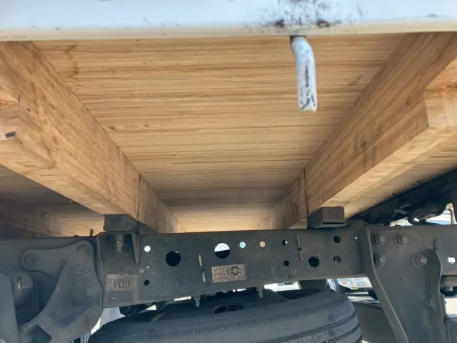 いすゞ エルフ TRG-NLR85AR(2WD)の写真21