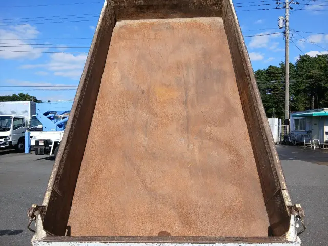 三菱 キャンター TPG-FBA60(2WD)の写真12