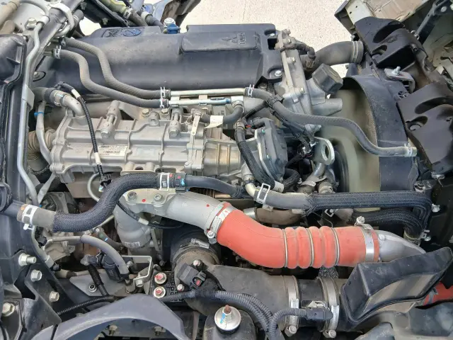 三菱 キャンター TPG-FBA60(2WD)の写真19