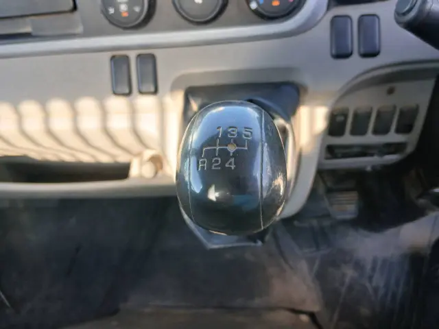 三菱 キャンター TPG-FBA60(2WD)の写真35