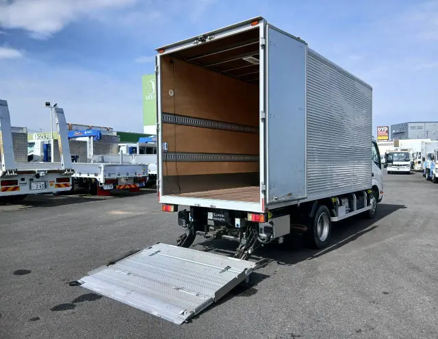 日野 デュトロ 2RG-XZU655M(2WD)の写真6
