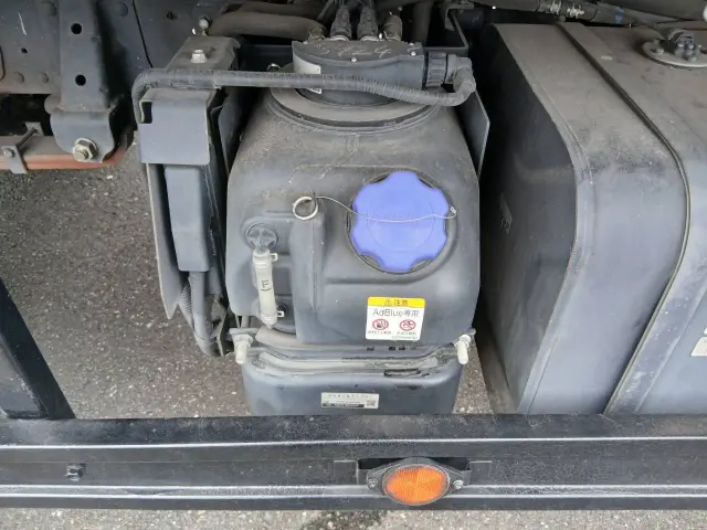 いすゞ エルフ 2RG-NPR88YN(2WD)の写真21