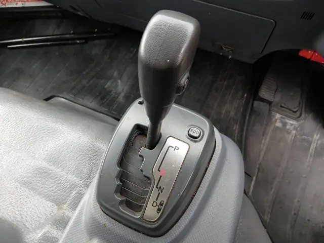 いすゞ エルフ 2RG-NPR88YN(2WD)の写真31