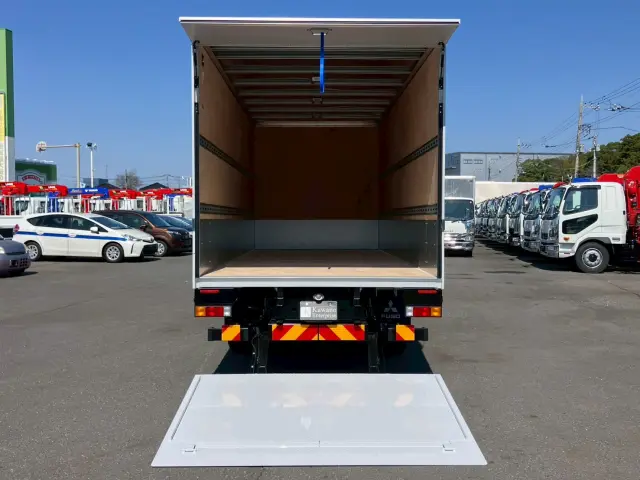 三菱 キャンター 2PG-FEB80(2WD)の写真9