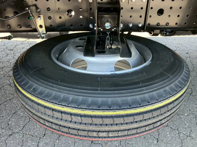 三菱 キャンター 2PG-FEB80(2WD)の写真21