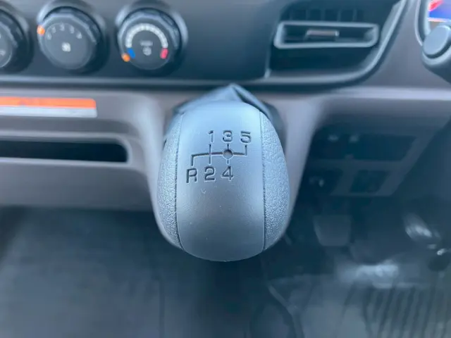 三菱 キャンター 2PG-FEB80(2WD)の写真33