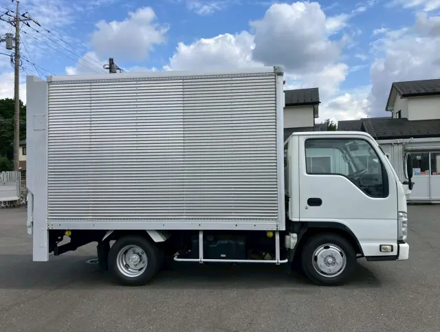 いすゞ エルフ TRG-NJR85ANの写真4