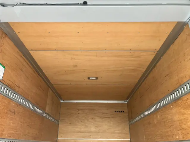 いすゞ エルフ TRG-NJR85ANの写真12