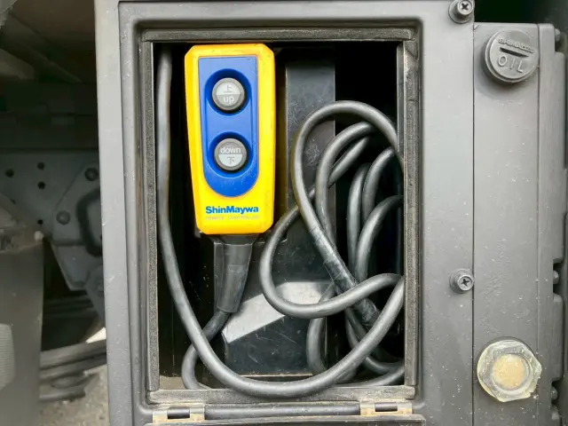 いすゞ エルフ TRG-NJR85ANの写真26