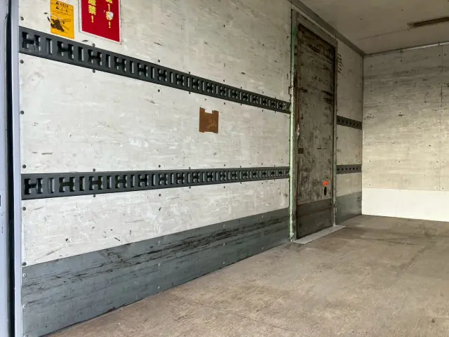 日野 デュトロ TKG-XZU650Mの写真7