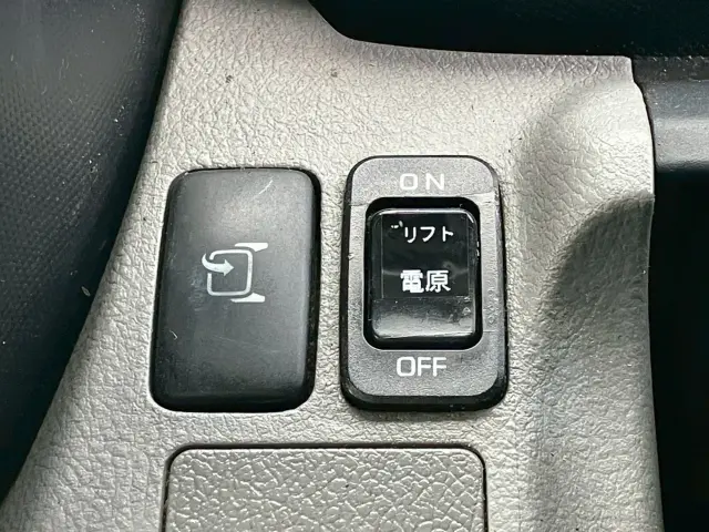 日野 デュトロ TKG-XZU650Mの写真39