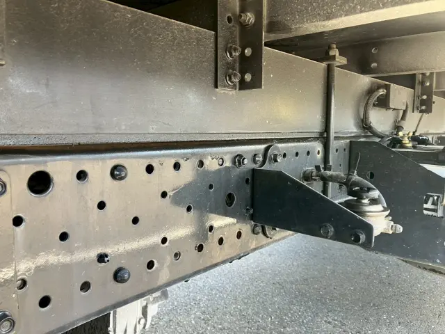 いすゞ エルフ TKG-NMR85AN(2WD)の写真22