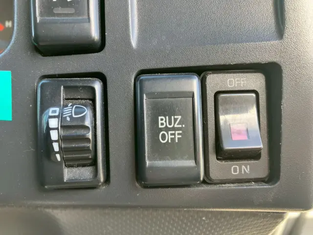 いすゞ エルフ TKG-NMR85AN(2WD)の写真35