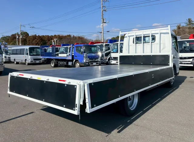 三菱 キャンター 2PG-FEB80(2WD)の写真7